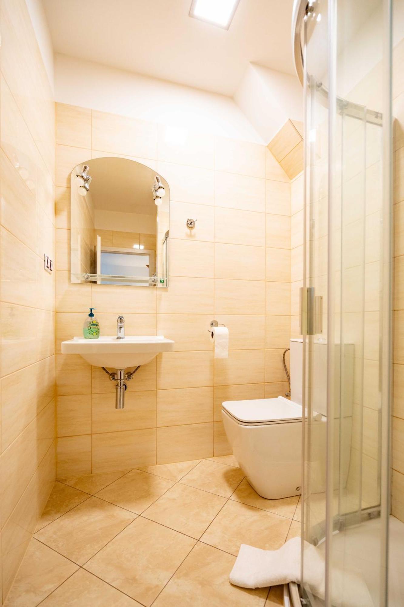 Hotel Volf Prestice Luaran gambar