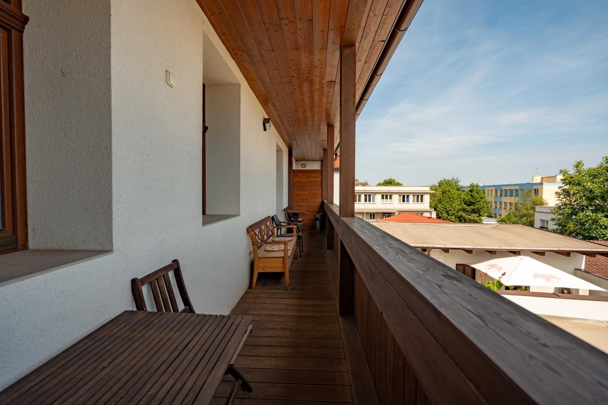 Hotel Volf Prestice Luaran gambar